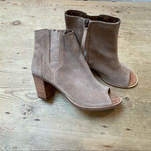 Toms Brown Suede Majorca Peforated Boots